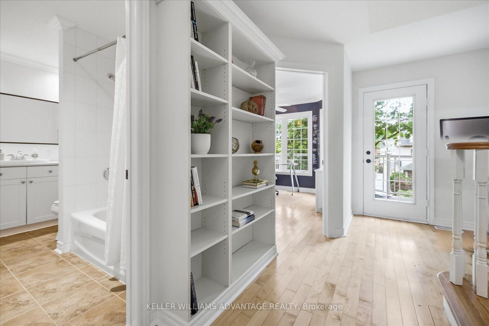 128 Boardwalk Drive • Toronto, ON photo 22