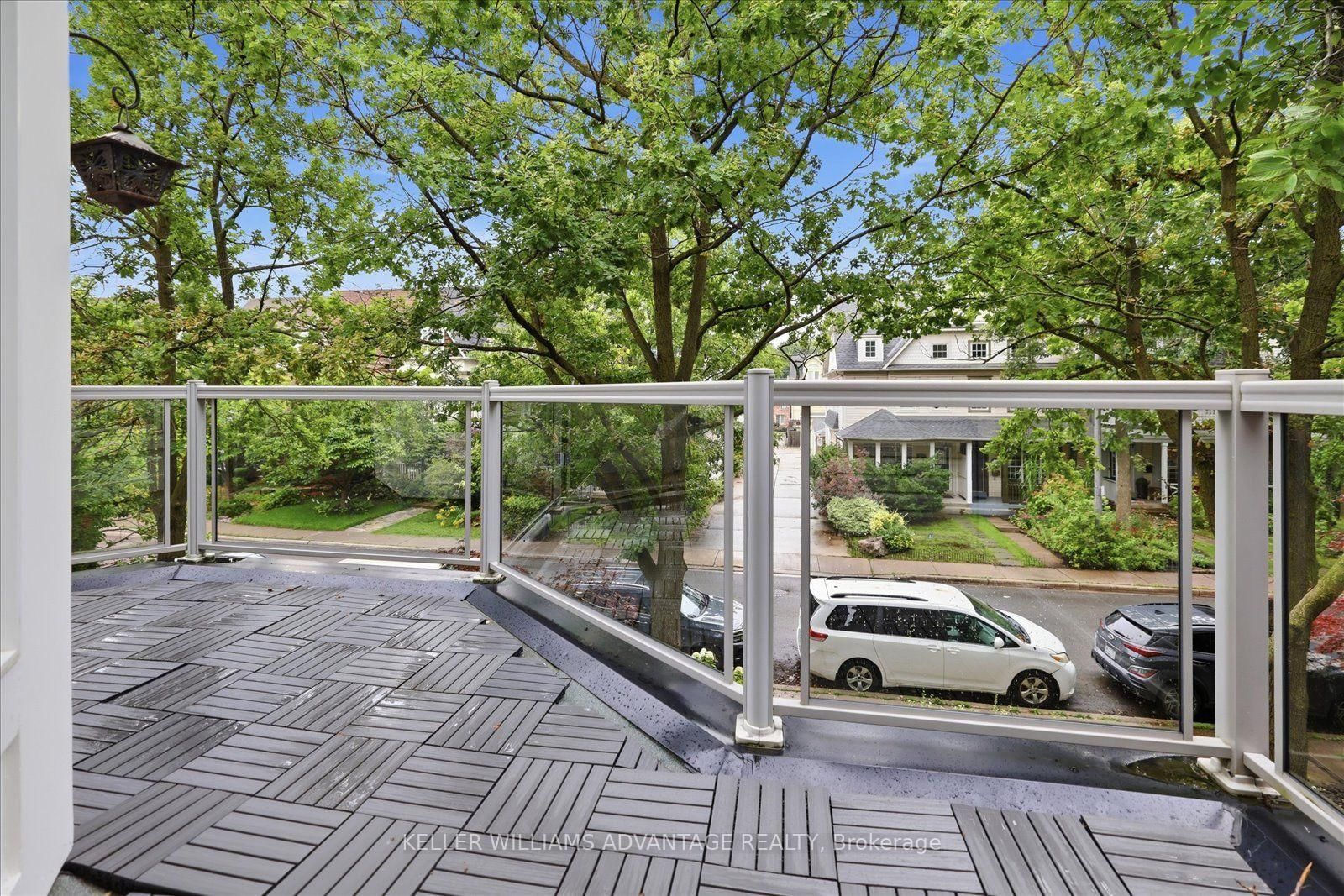 128 Boardwalk Drive • Toronto, ON photo 25
