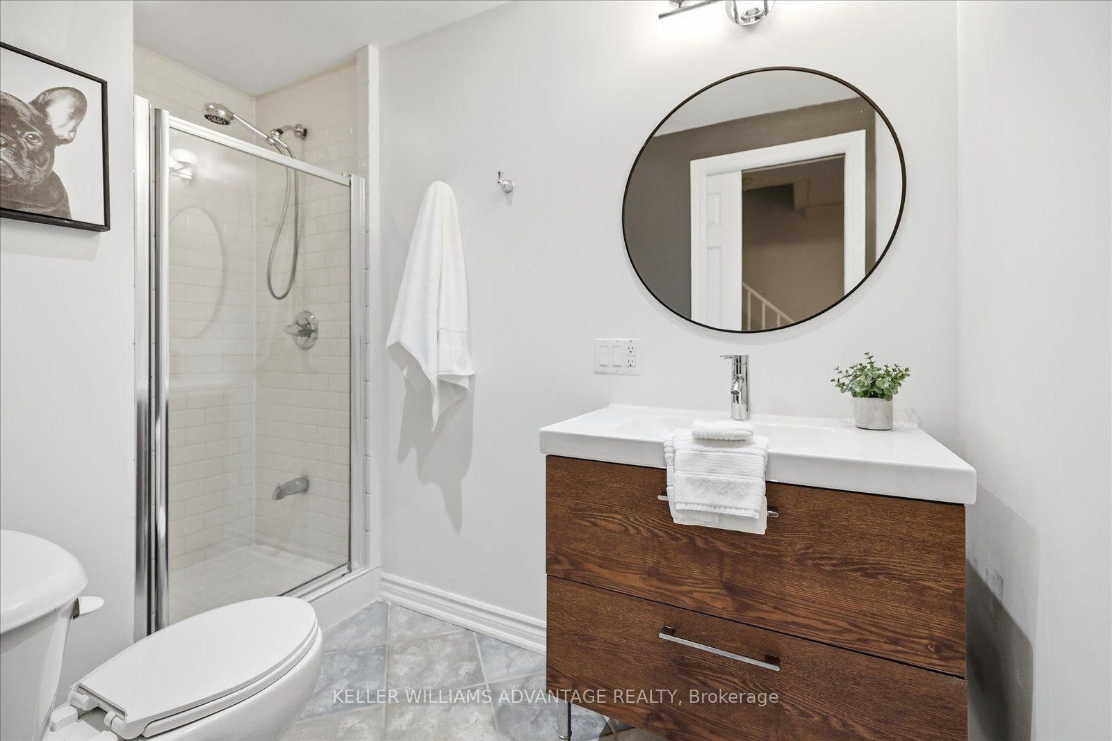 128 Boardwalk Drive • Toronto, ON photo 38