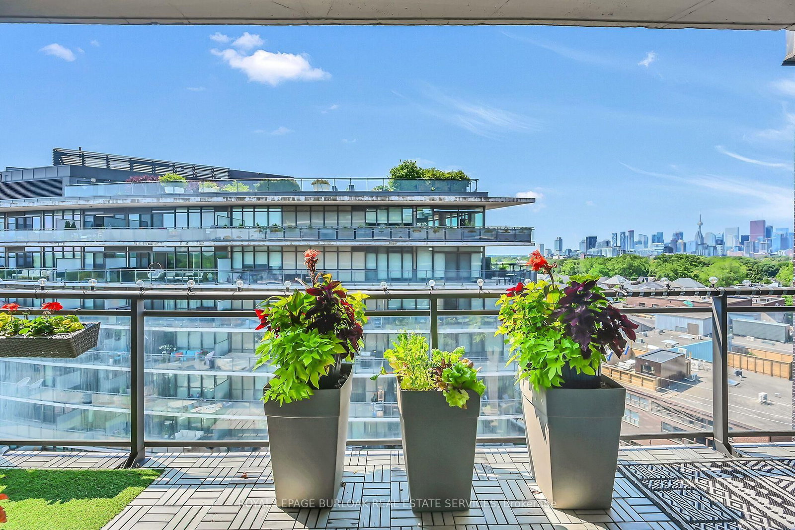 1201 Dundas Street E • #902 • Toronto, ON photo 13