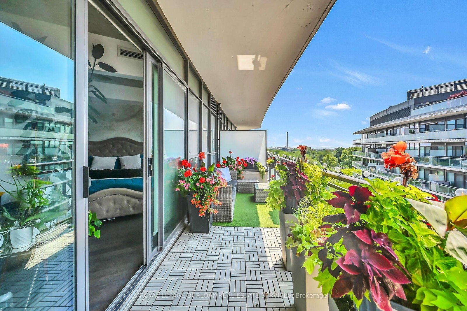 1201 Dundas Street E • #902 • Toronto, ON photo 17