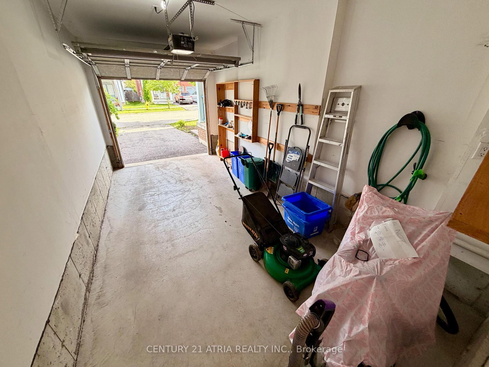 101 Elliottglen Drive • Ajax, ON photo 33