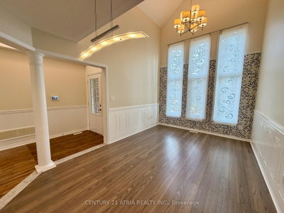 101 Elliottglen Drive • Ajax, ON photo 5