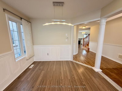 101 Elliottglen Drive • Ajax, ON photo 6