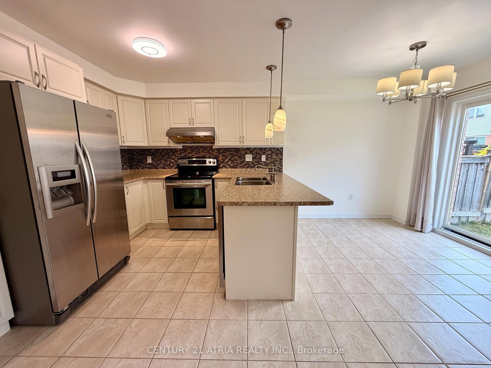 101 Elliottglen Drive • Ajax, ON photo 9