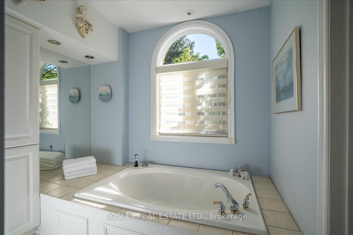18 Doncrest Road • #11 • Toronto, ON photo 14