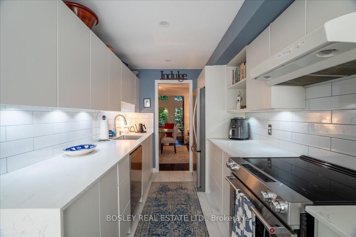 18 Doncrest Road • #11 • Toronto, ON photo 8