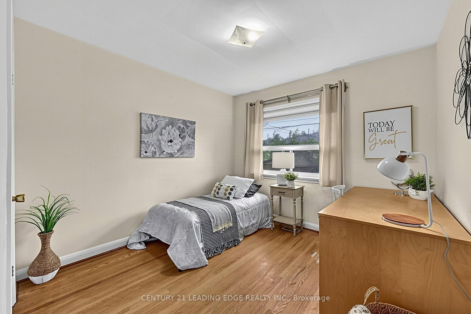 15 Wetherby Drive • Toronto, ON photo 28