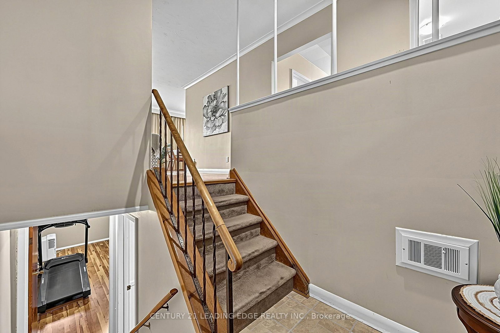 15 Wetherby Drive • Toronto, ON photo 9