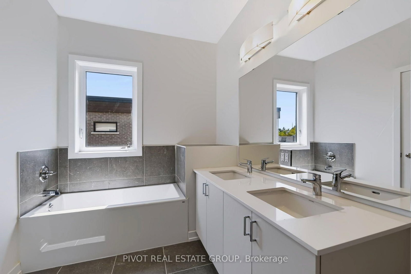 78 Danielle Moore Circle • Toronto, ON photo 24