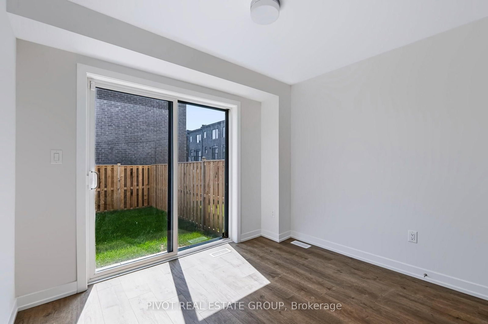 78 Danielle Moore Circle • Toronto, ON photo 33