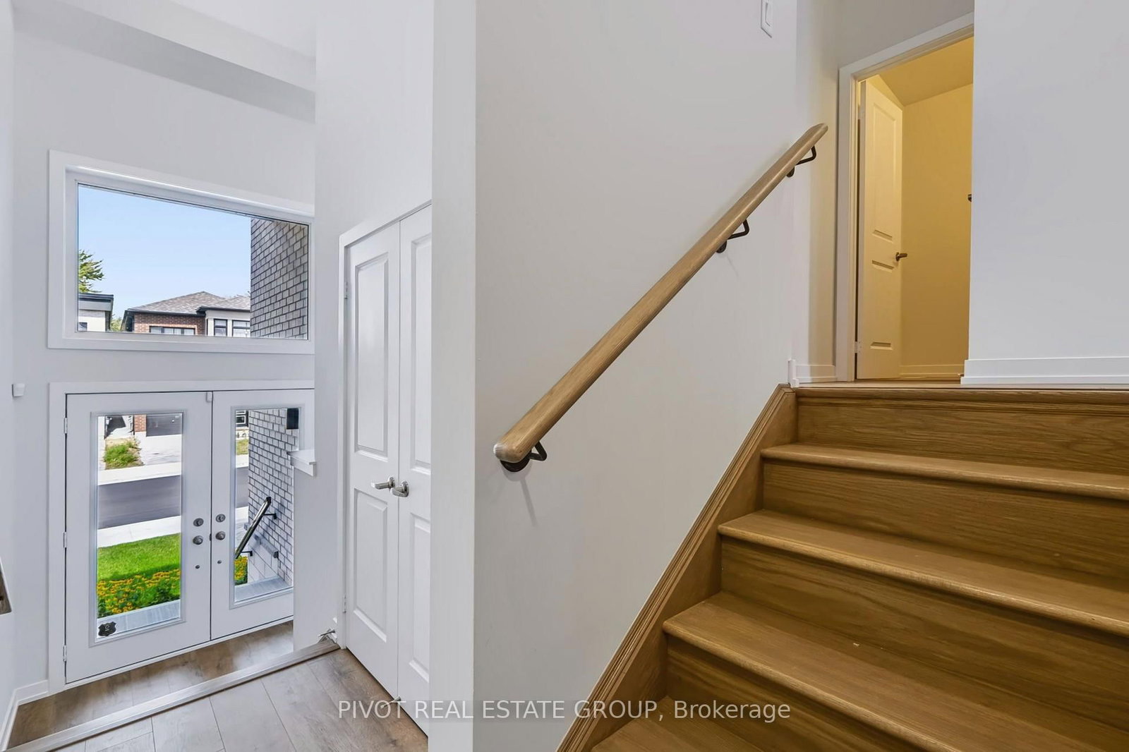 78 Danielle Moore Circle • Toronto, ON photo 5