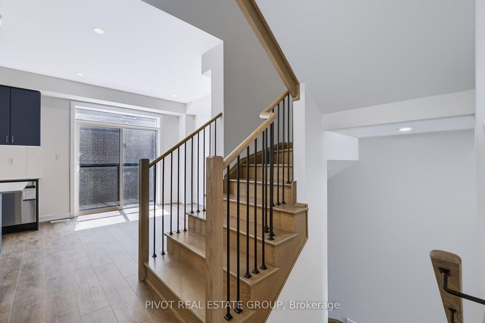 78 Danielle Moore Circle • Toronto, ON photo 7