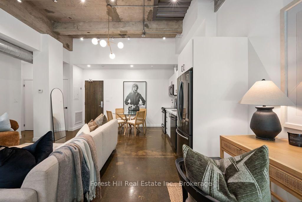 201 Carlaw Avenue • #119 • Toronto, ON photo 9