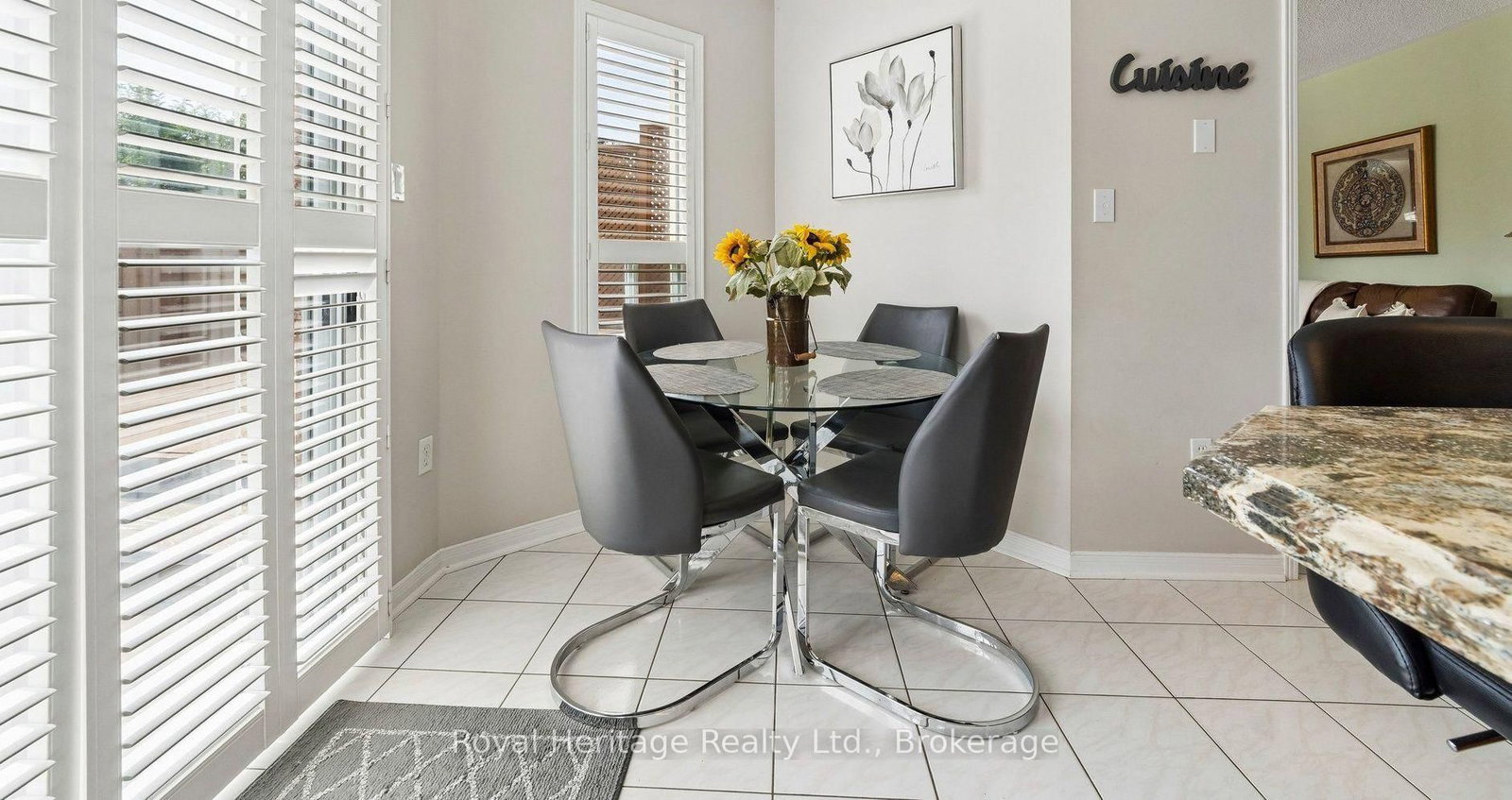 41 Winterberry Drive • Whitby, ON photo 15