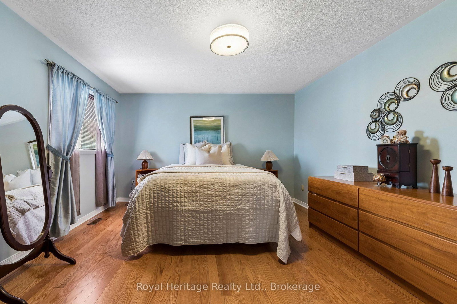 41 Winterberry Drive • Whitby, ON photo 24