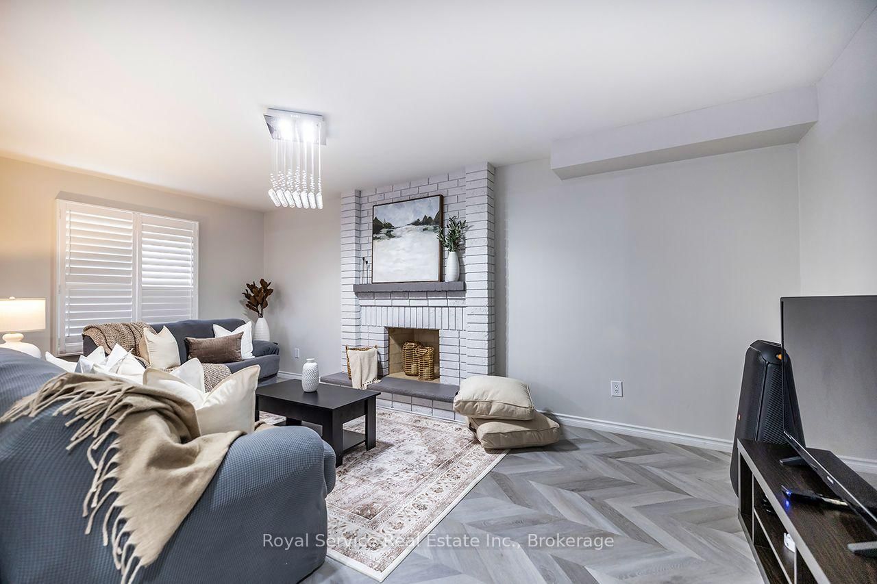 61 Adams Drive • Ajax, ON photo 16