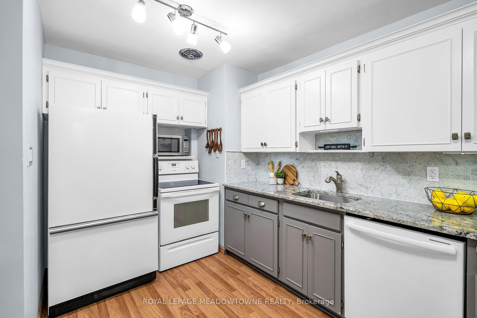 48 Garside Avenue • Whitby, ON photo 11
