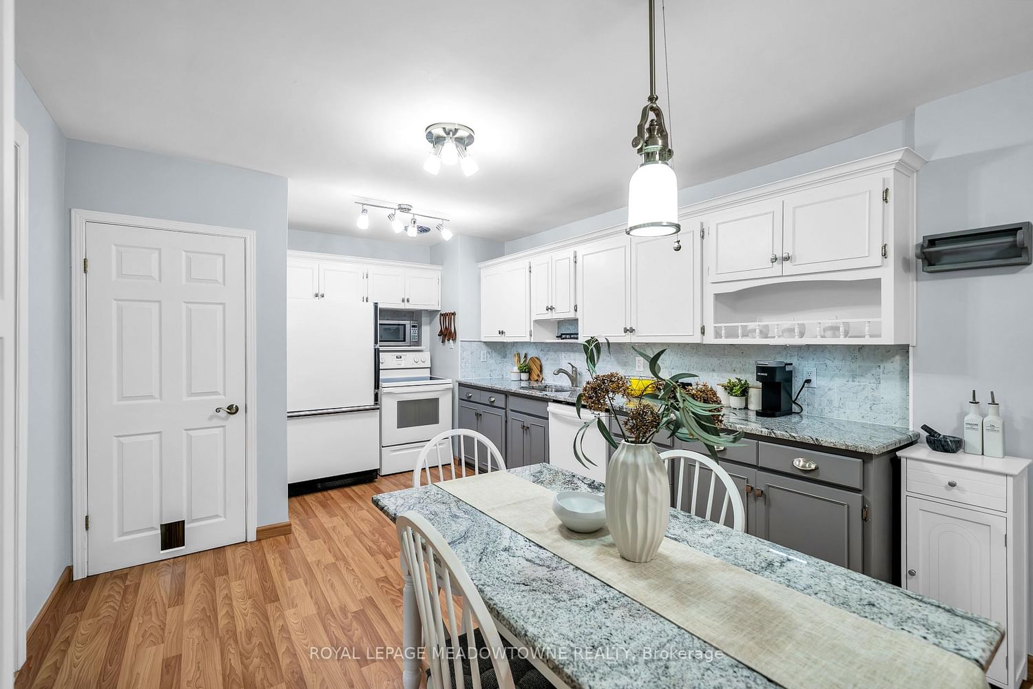 48 Garside Avenue • Whitby, ON photo 12