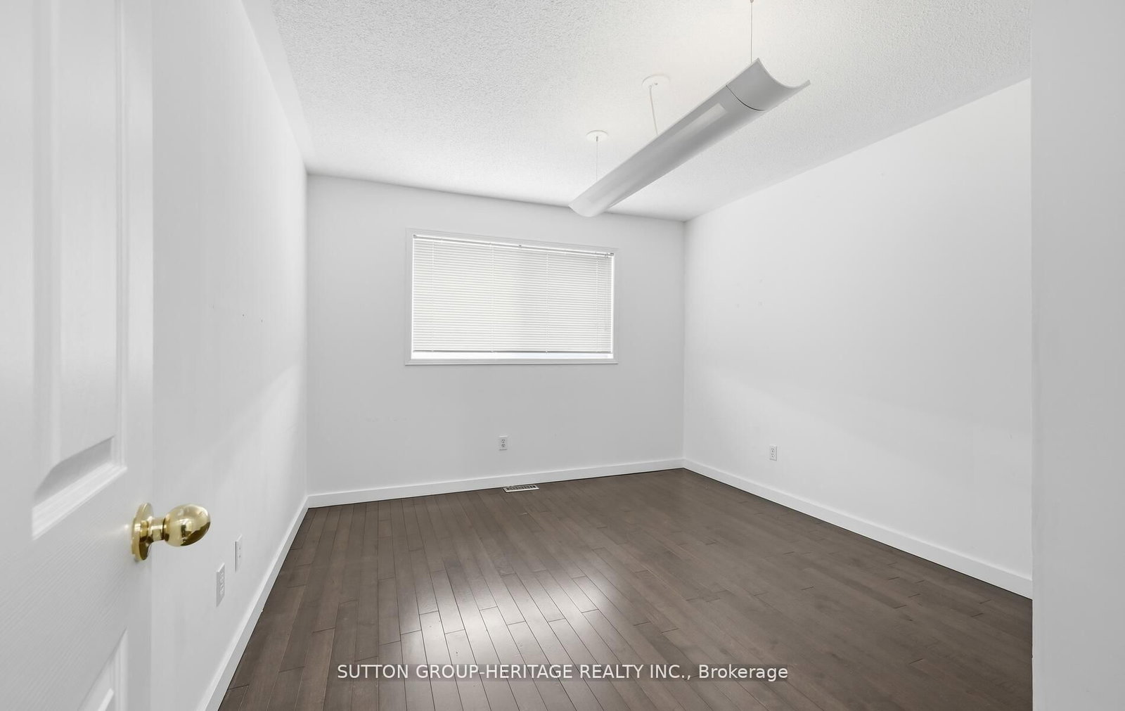 10 Greenhalf Drive • Ajax, ON photo 14