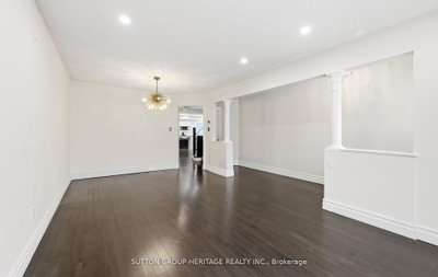 10 Greenhalf Drive • Ajax, ON photo 6