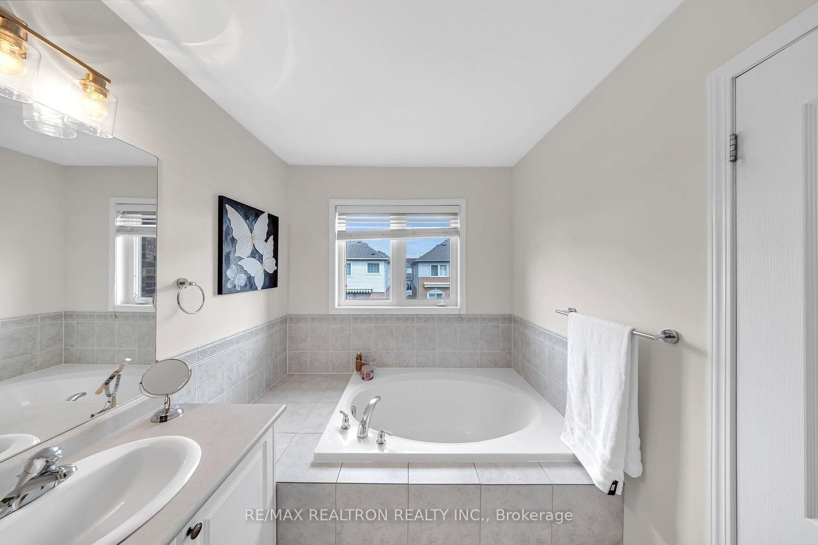 95 Beer Crescent • Ajax, ON photo 18