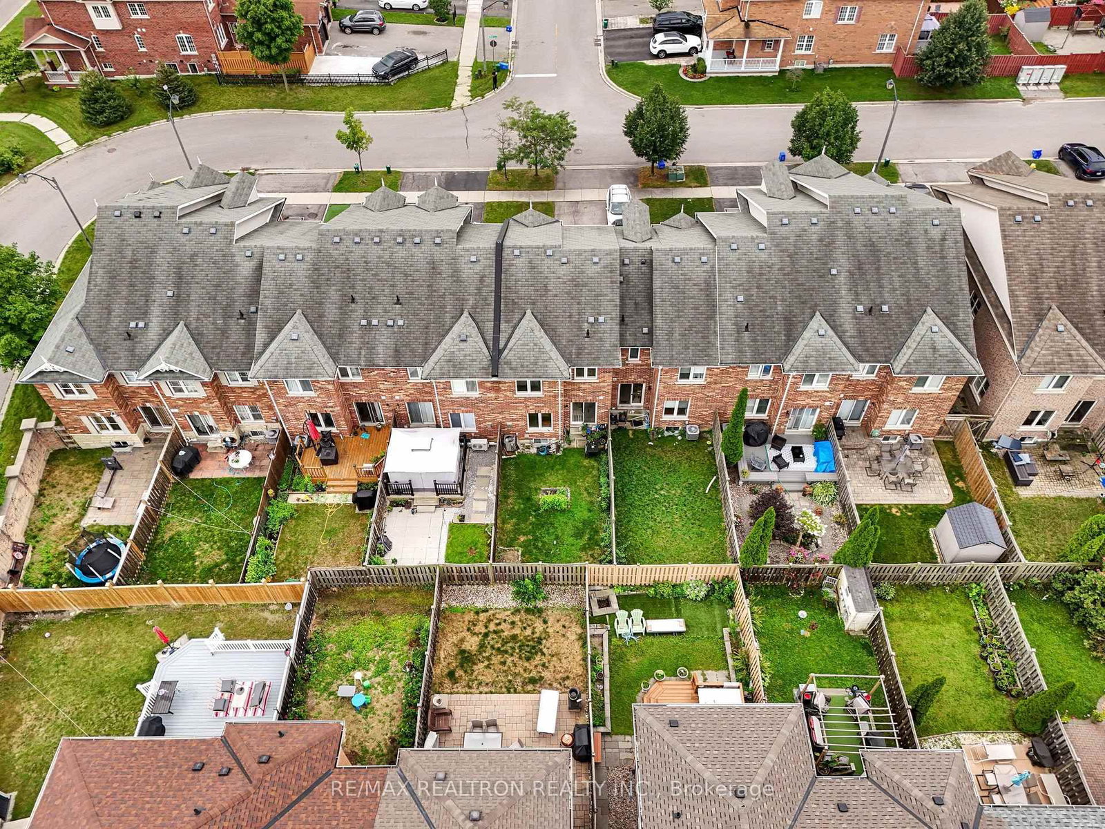 95 Beer Crescent • Ajax, ON photo 32