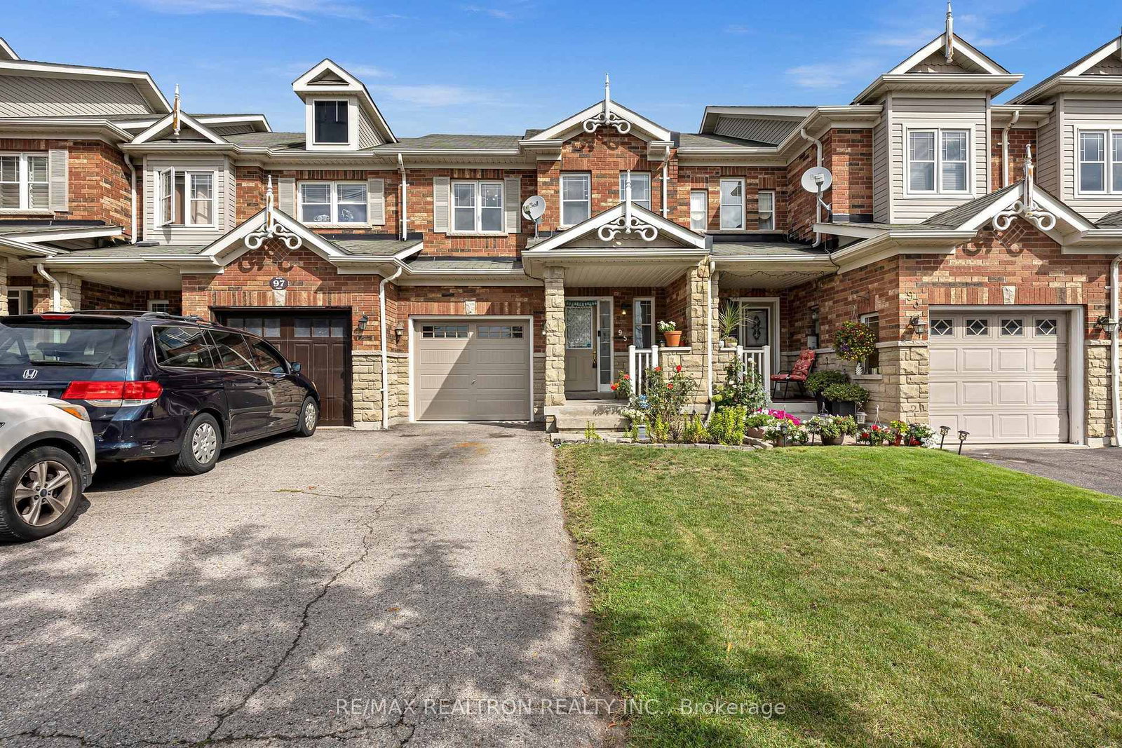 95 Beer Crescent • Ajax, ON photo 41