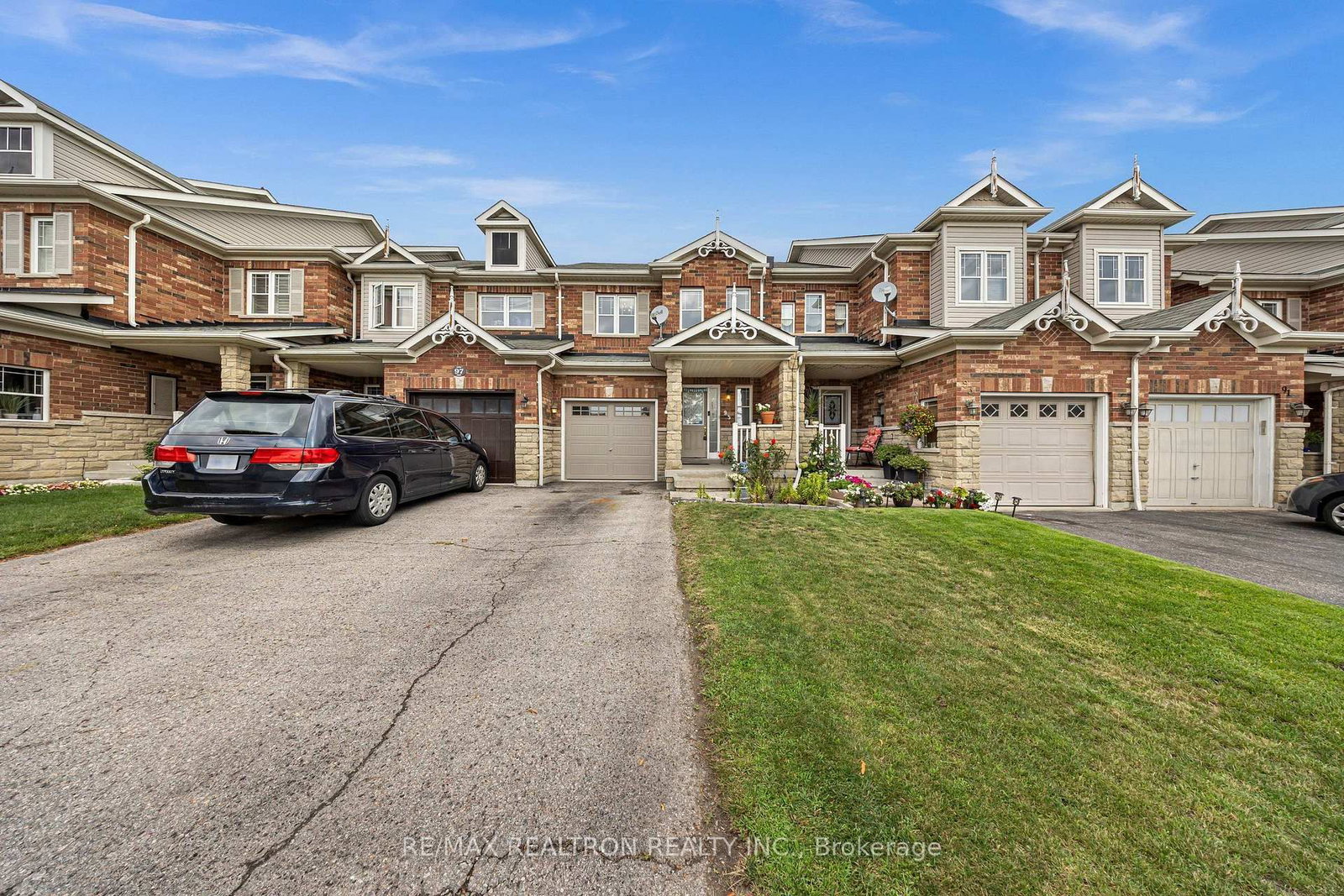 95 Beer Crescent • Ajax, ON photo 43