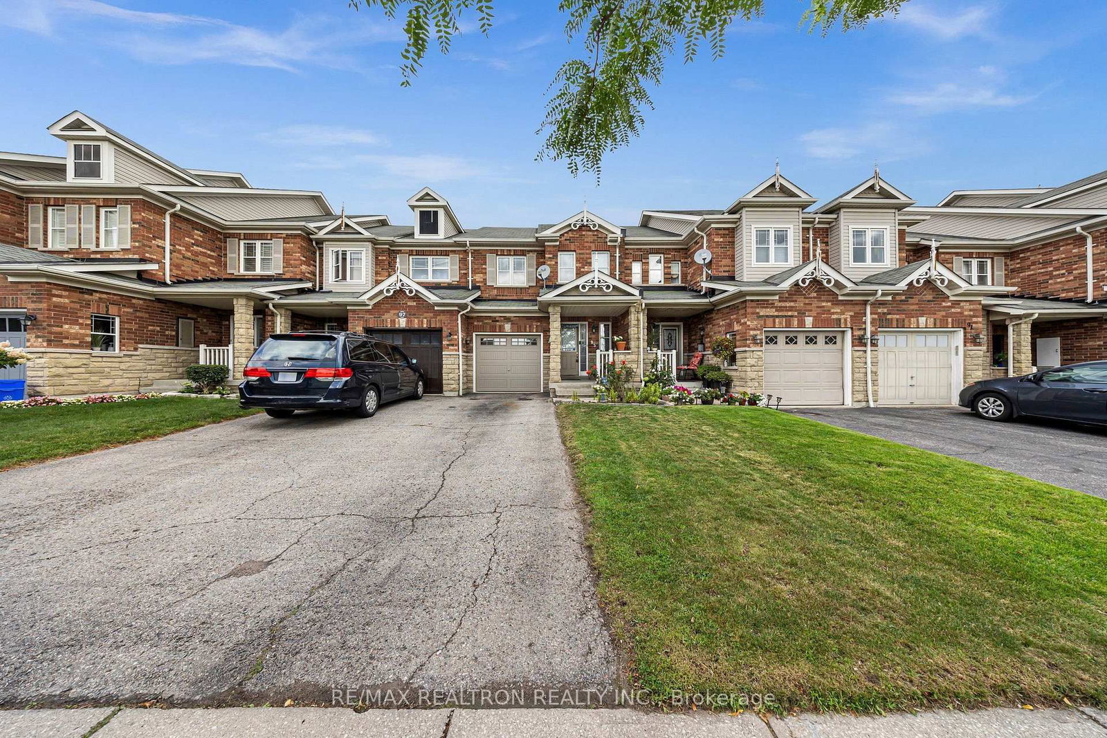 95 Beer Crescent • Ajax, ON photo 46