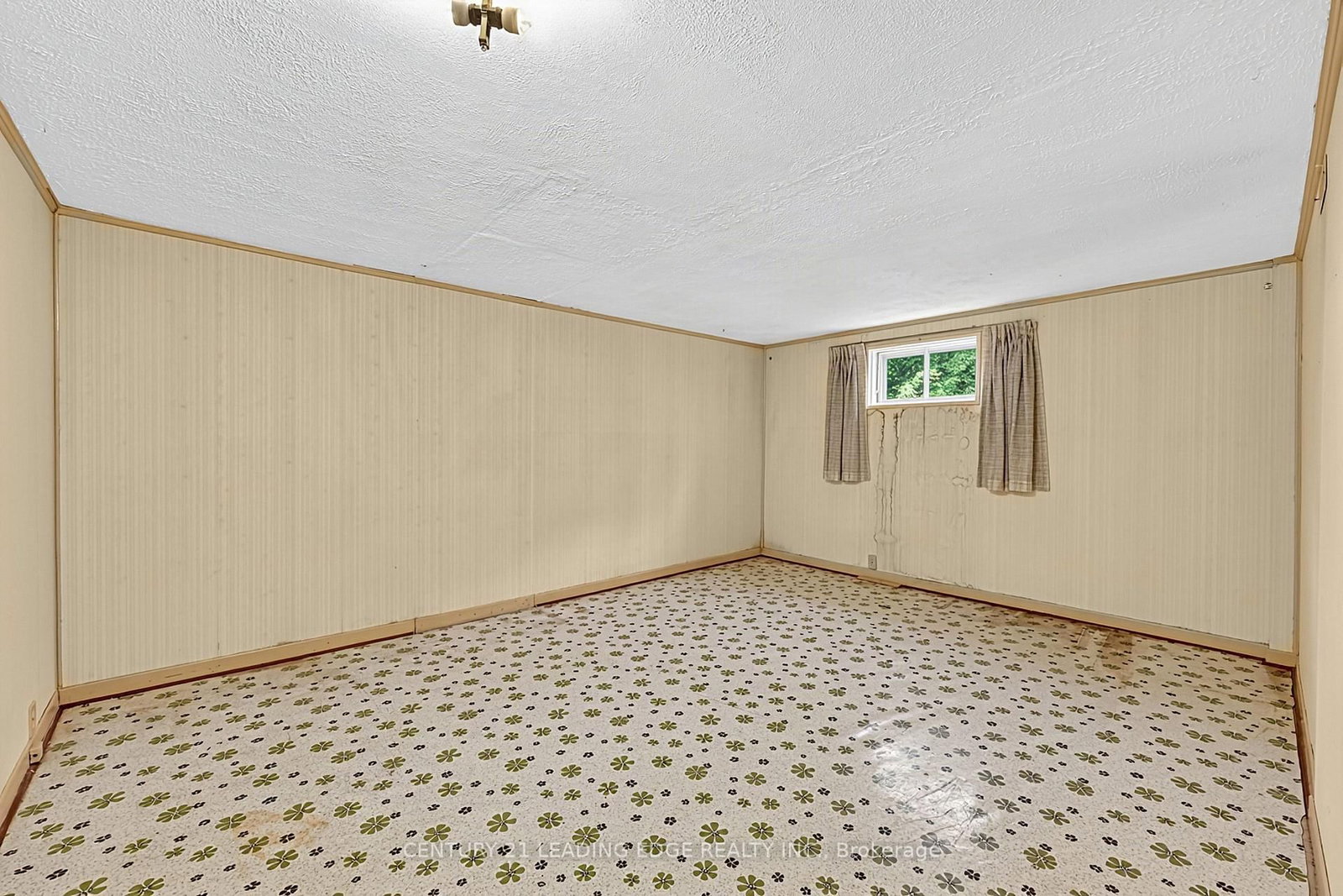 18 Romulus Drive • Toronto, ON photo 35