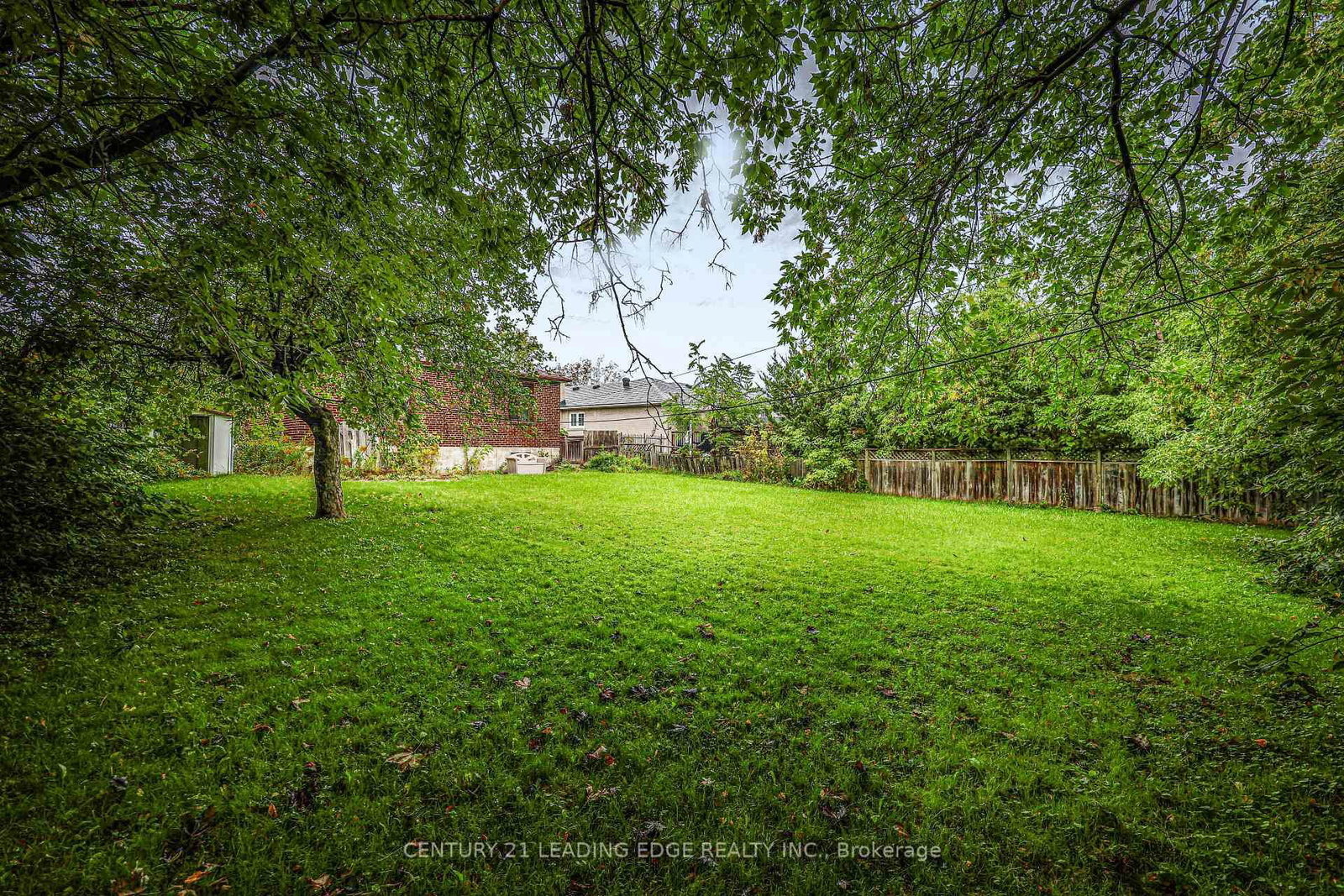 18 Romulus Drive • Toronto, ON photo 41
