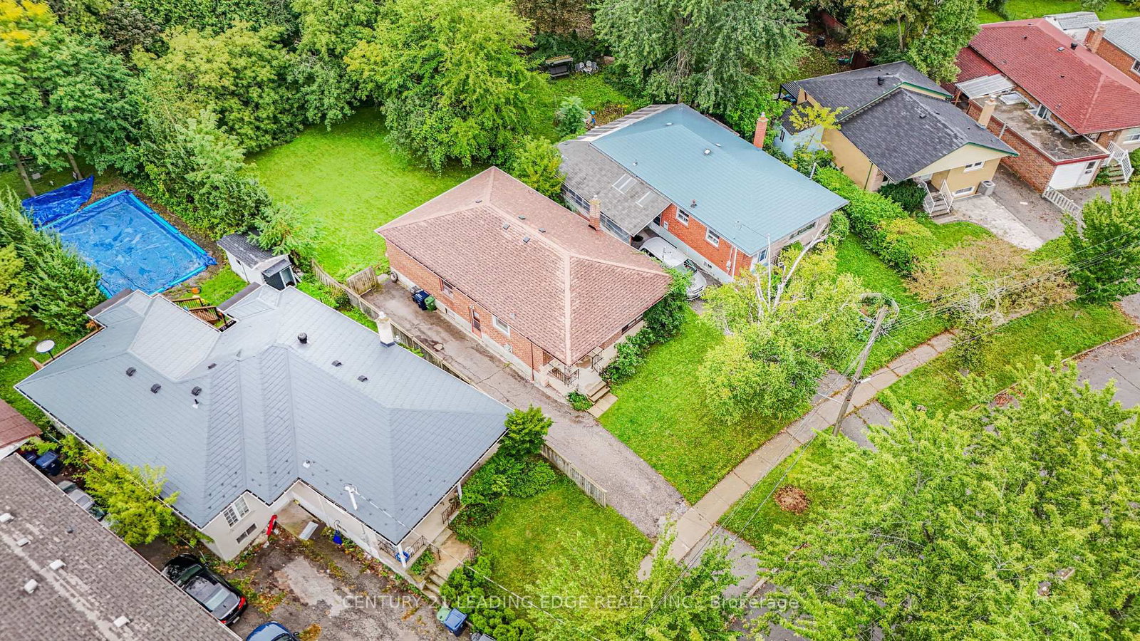 18 Romulus Drive • Toronto, ON photo 43