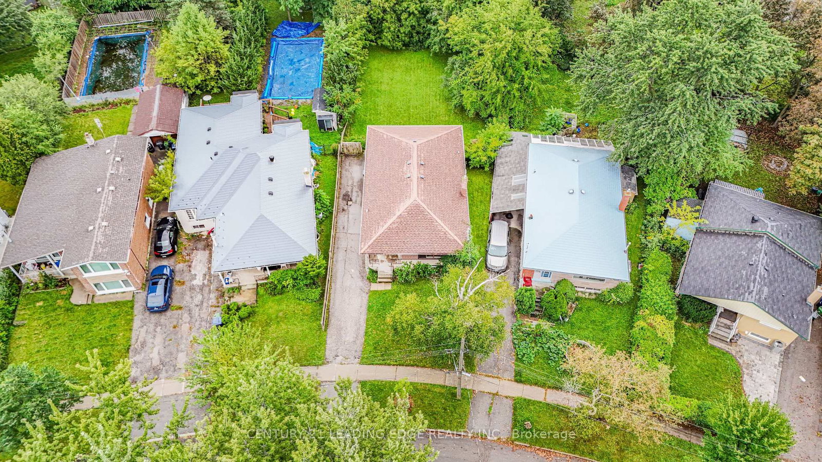 18 Romulus Drive • Toronto, ON photo 44
