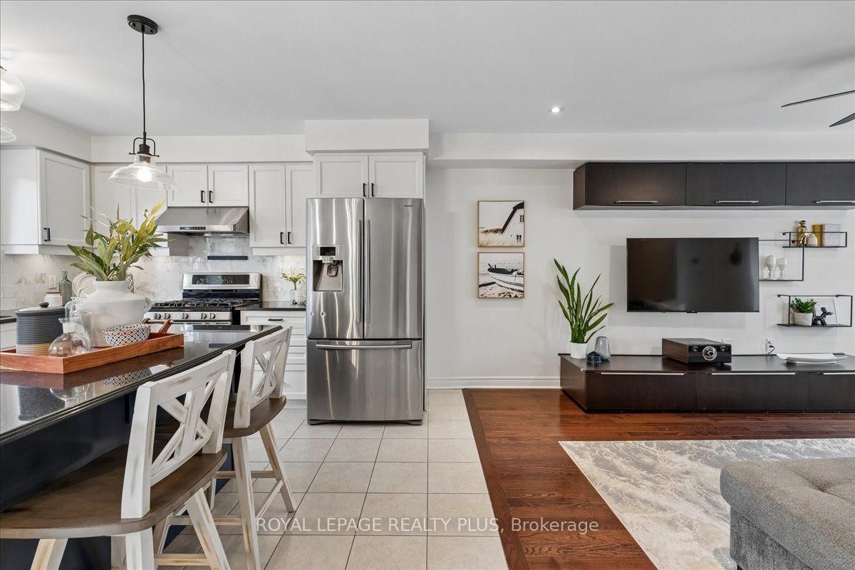 29 Jeremiah Lane • Toronto, ON photo 8