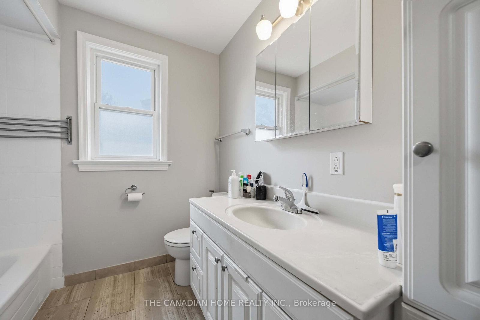1373 Pharmacy Avenue • Toronto, ON photo 25