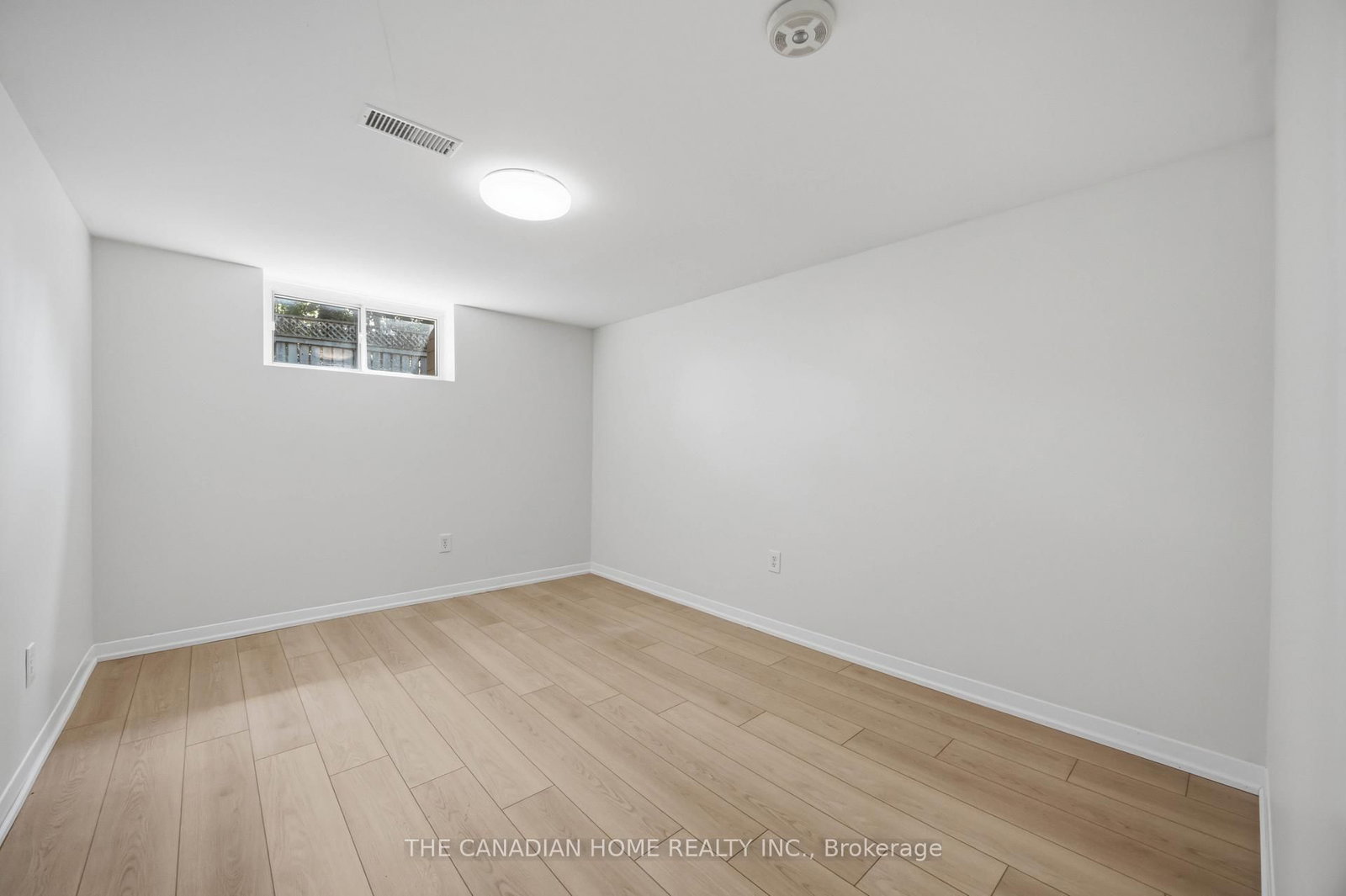 1373 Pharmacy Avenue • Toronto, ON photo 36