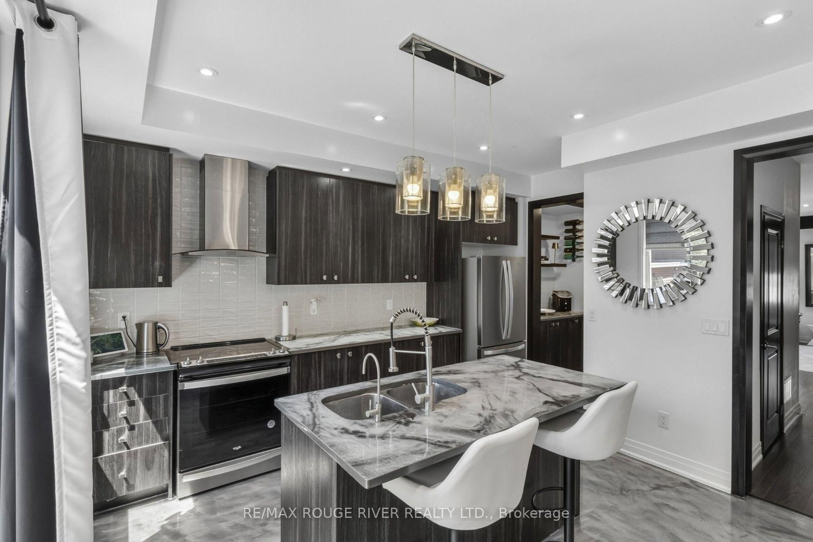 24 Waterside Way • Whitby, ON photo 18