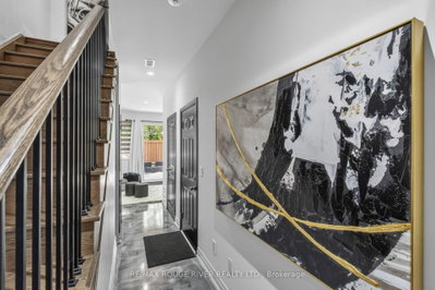 24 Waterside Way • Whitby, ON photo 4
