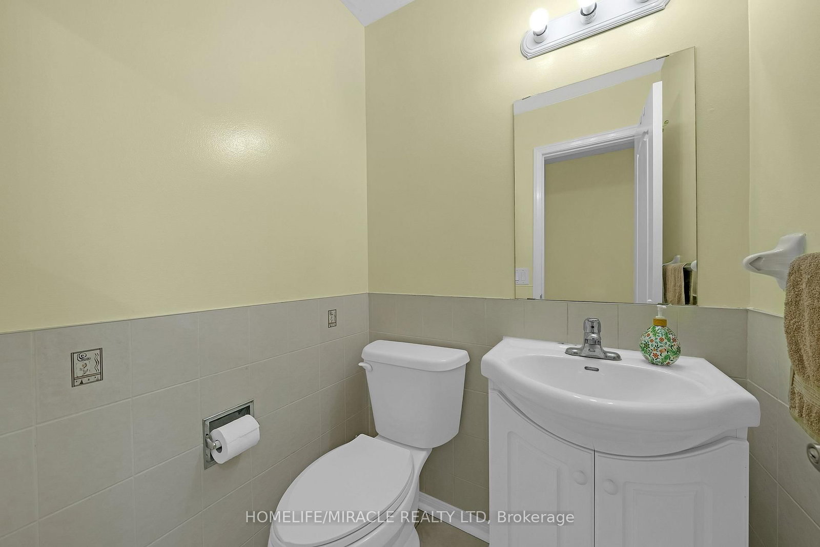 28 Rooksnest Trail • Toronto, ON photo 12