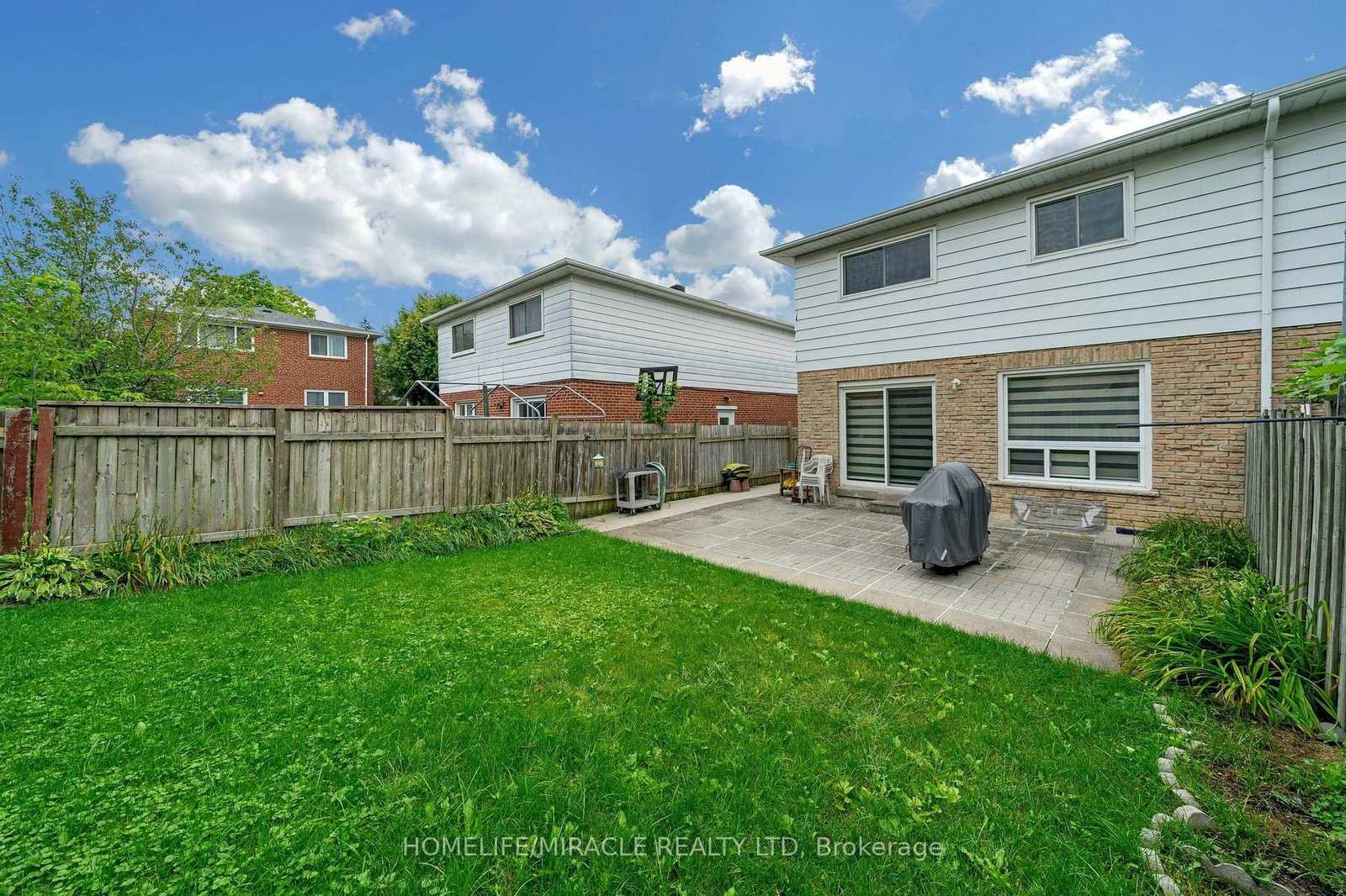 28 Rooksnest Trail • Toronto, ON photo 47