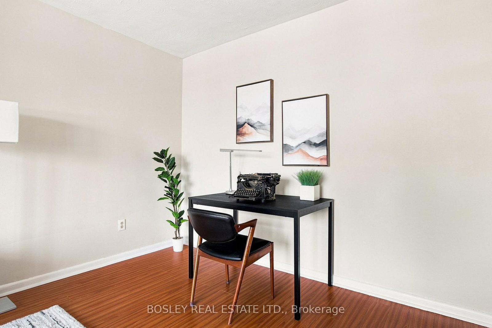 915 Midland Avenue • #708 • Toronto, ON photo 3