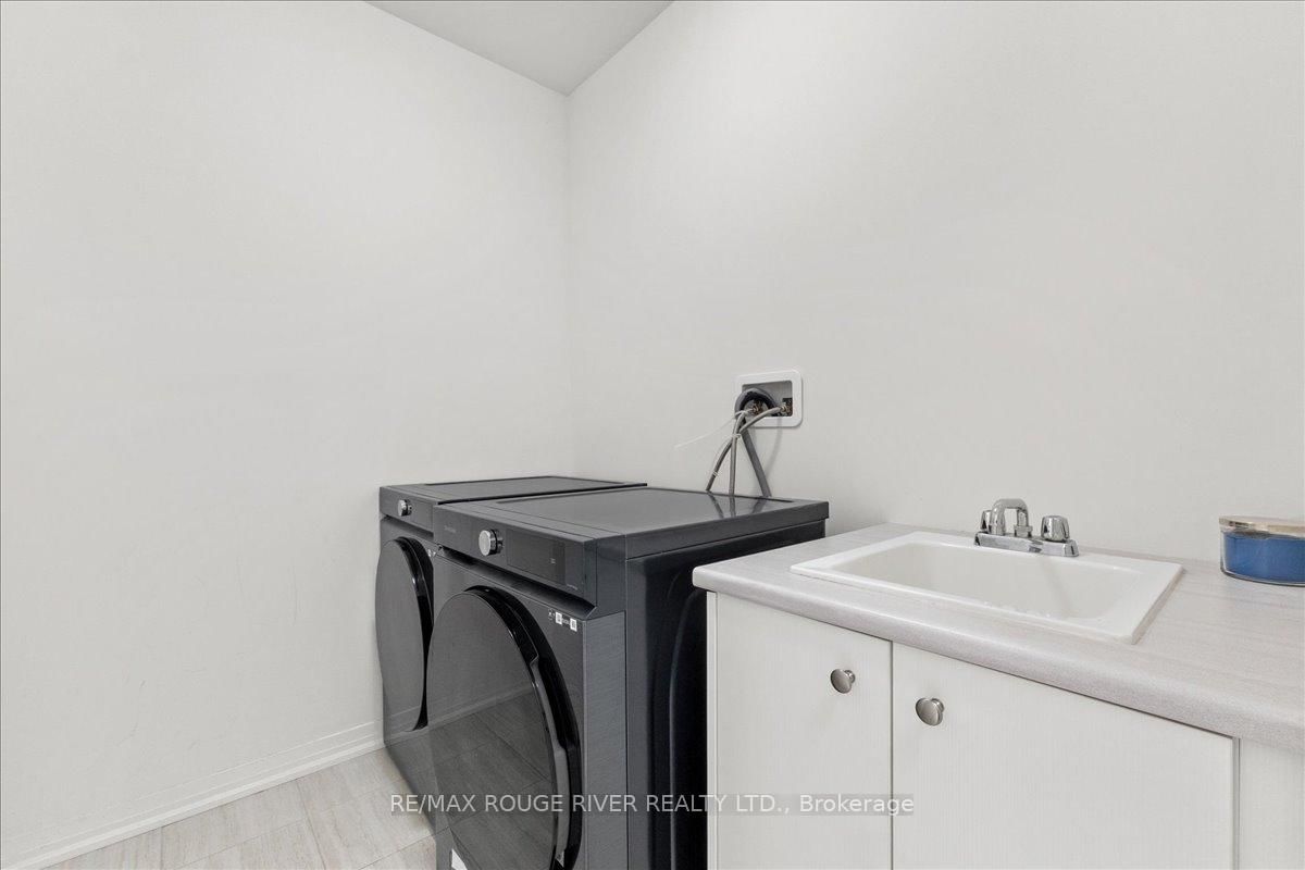 39 Armilia Place • Whitby, ON photo 26