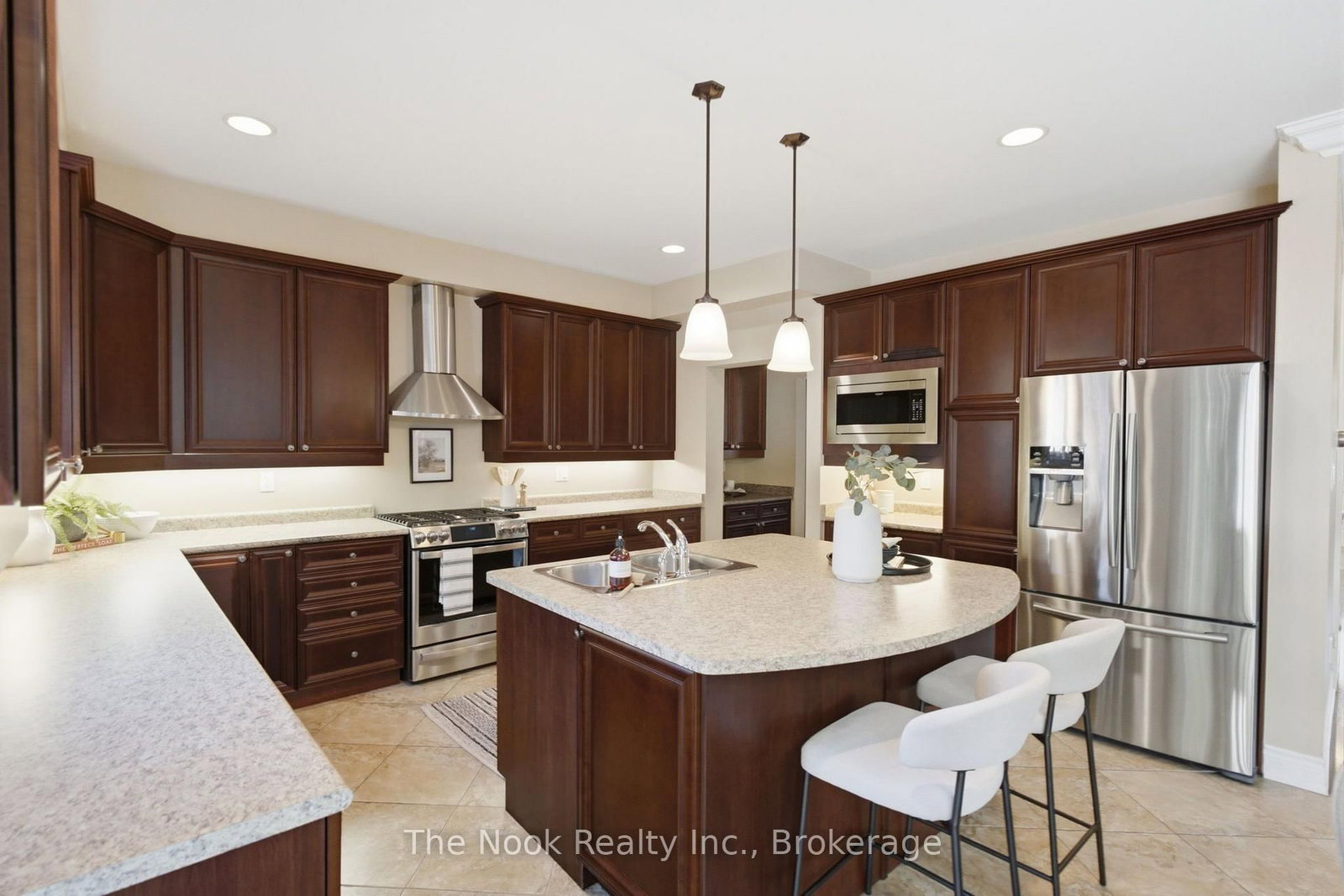 18 Corporal Patterson Lane • Clarington, ON photo 12