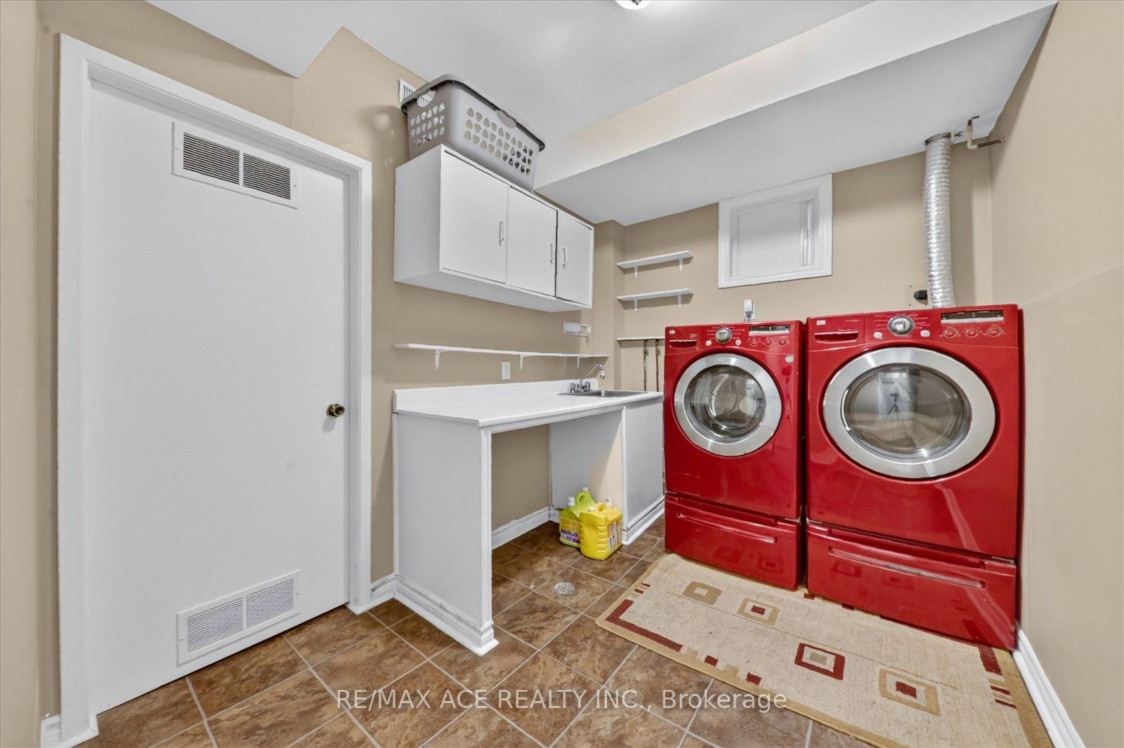 17 Whittington Court • Ajax, ON photo 32