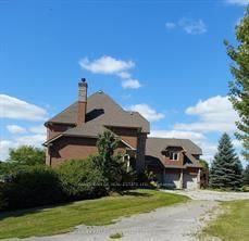 7472 Ashburn Road • Whitby, ON photo 4