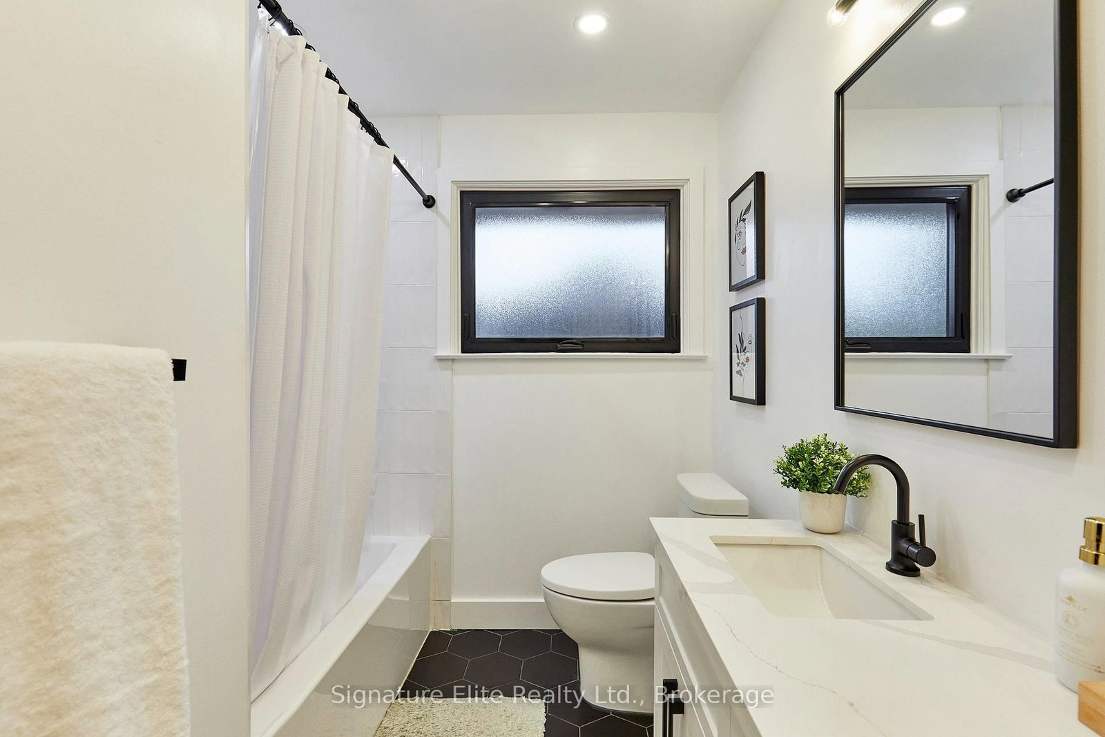 69 Regency Square • Toronto, ON photo 26