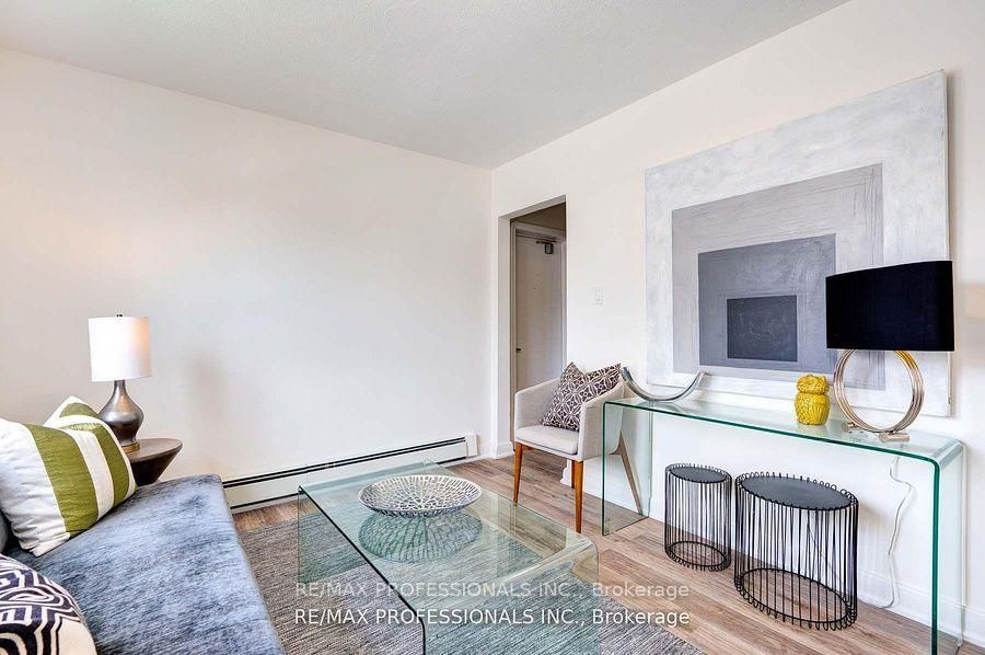 2 - 284 Gledhill Avenue W, Toronto 2