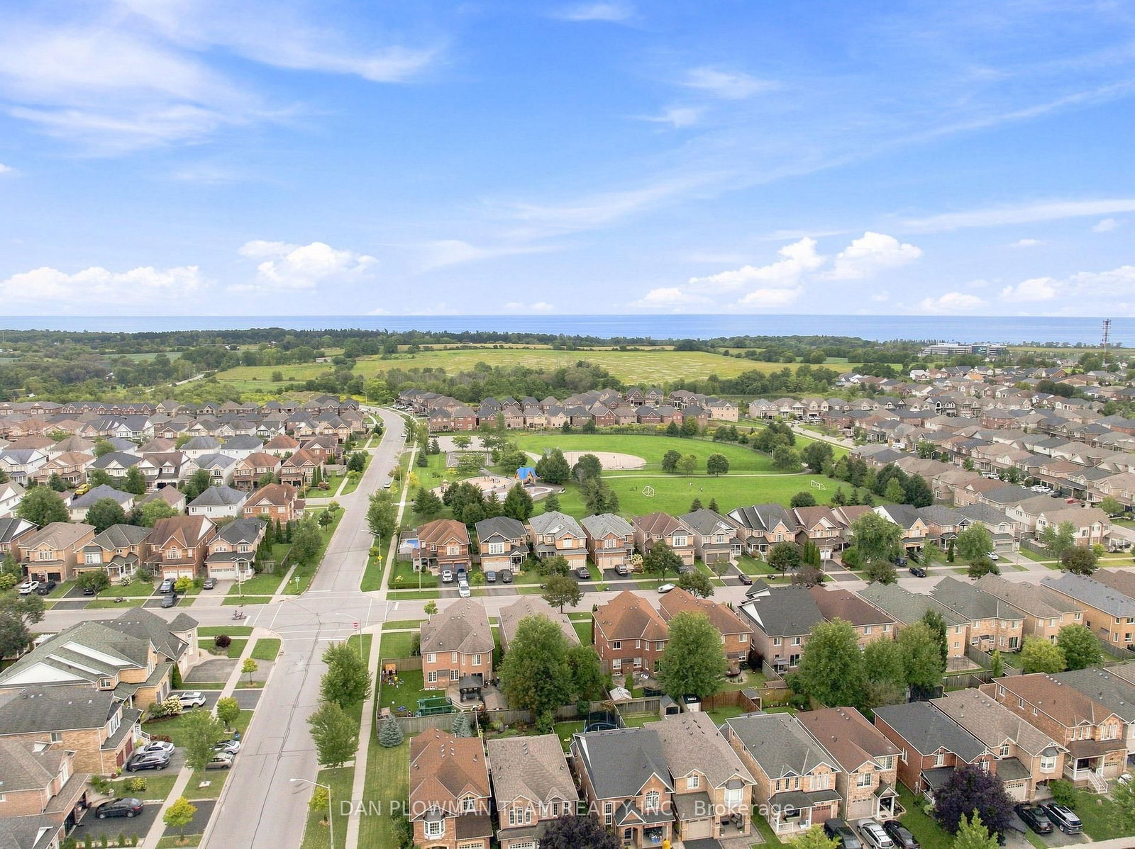 102 Southfield Avenue • Clarington, ON photo 50