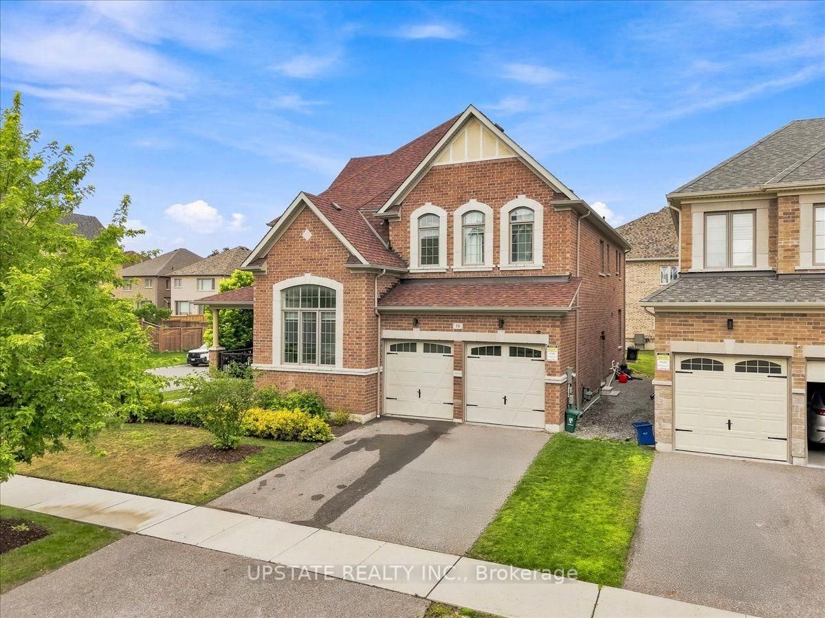 18 Blenheim Circle • Whitby, ON photo 1